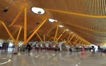 Самый красивый аэропорт в мире: баку, азербайджан - фото